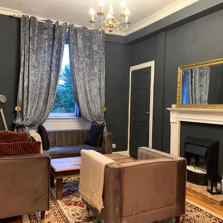 Glamours Stylish Victorian Apartment Near City Centre Edinburgh Exterior photo
